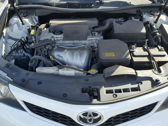 4T1BF1FK4EU755301 - 2014 TOYOTA CAMRY L WHITE photo 7