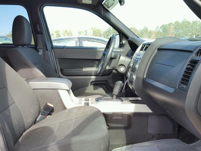 1FMCU03G29KD03983 - 2009 FORD ESCAPE XLT TAN photo 5