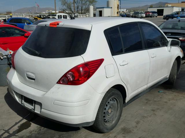 3N1BC13E48L424487 - 2008 NISSAN VERSA S WHITE photo 4