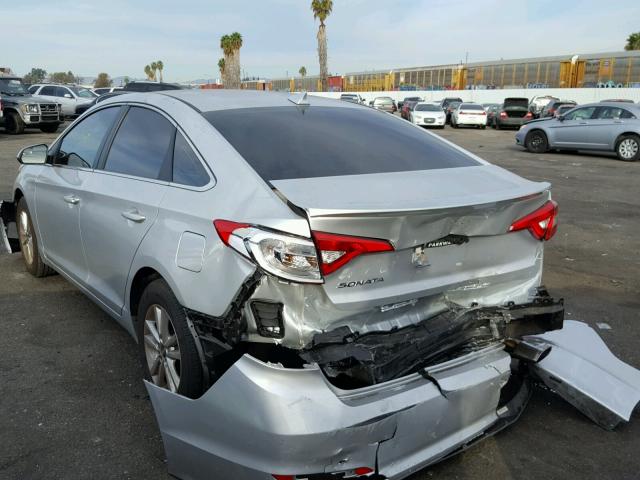 5NPE24AF4HH569653 - 2017 HYUNDAI SONATA SE SILVER photo 3