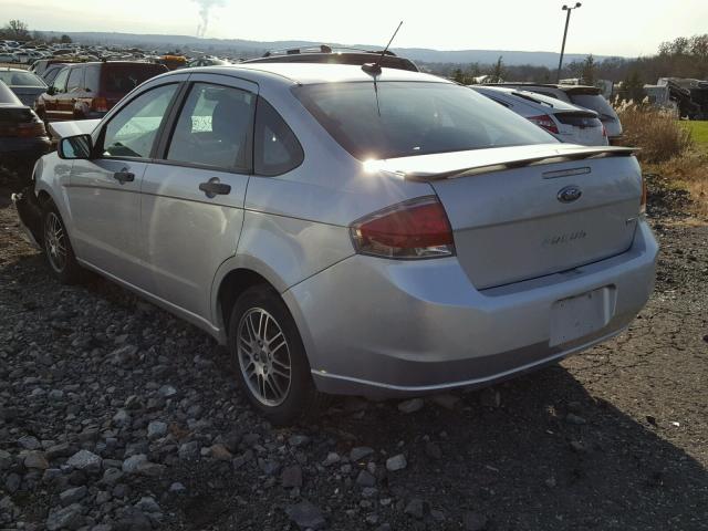 1FAHP3FN6BW204052 - 2011 FORD FOCUS SE SILVER photo 3