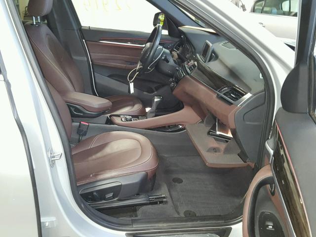 WBXHT3C36G5E48893 - 2016 BMW X1 XDRIVE2 SILVER photo 5