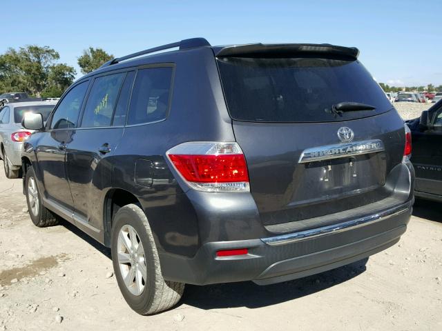 5TDZA3EH0DS035631 - 2013 TOYOTA HIGHLANDER GRAY photo 3