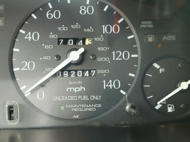 19UYA1155VL020333 - 1997 ACURA 2.2CL Weiß Foto 8