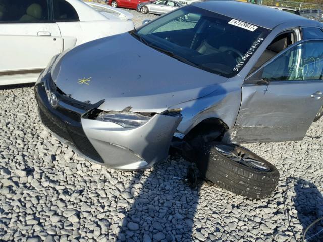 4T1BF1FK2FU957121 - 2015 TOYOTA CAMRY LE SILVER photo 9