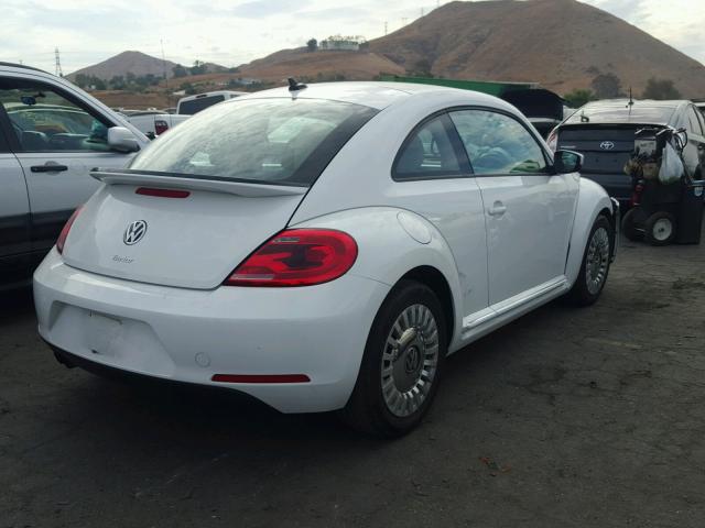 3VWJ17AT3GM604956 - 2016 VOLKSWAGEN BEETLE SE WHITE photo 4