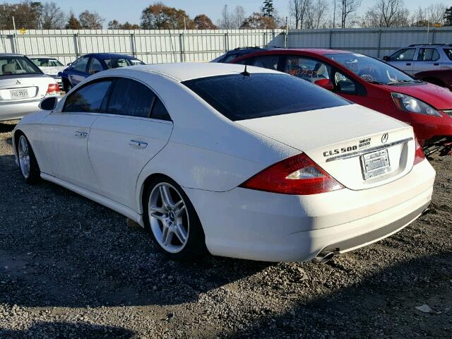 WDDDJ75X46A072924 - 2006 MERCEDES-BENZ CLS CLASS WHITE photo 3