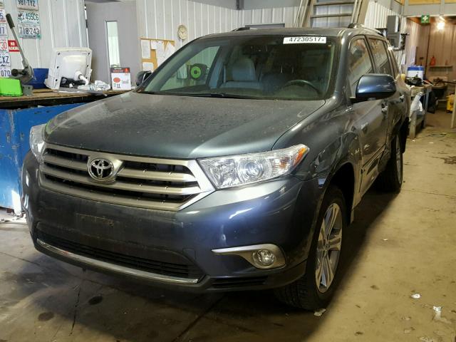 5TDDK3EH5DS266094 - 2013 TOYOTA HIGHLANDER BLUE photo 2