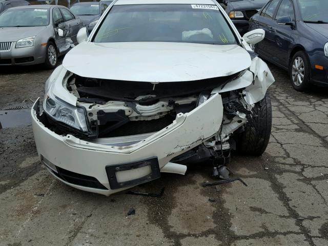 19UUA96599A003395 - 2009 ACURA TL WHITE photo 9