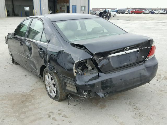 JTDBF30KX50164146 - 2005 TOYOTA CAMRY LE 黑色 照片 3