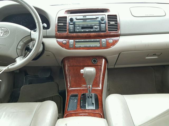 JTDBF30KX50164146 - 2005 TOYOTA CAMRY LE 黑色 照片 9