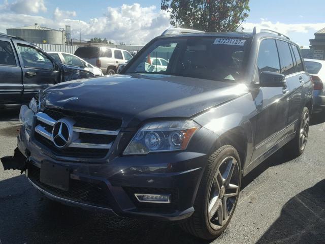 WDCGG5GB0BF641013 - 2011 MERCEDES-BENZ GLK 350 GRAY photo 2