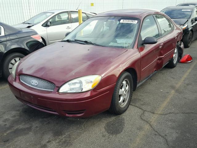 1FAFP55U24A173071 - 2004 FORD TAURUS SES RED photo 2