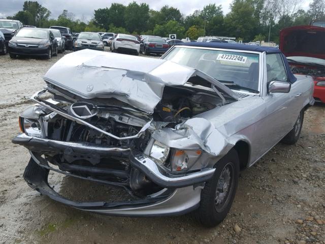 WDB10704210010237 - 1981 MERCEDES-BENZ 280SL SILVER photo 2