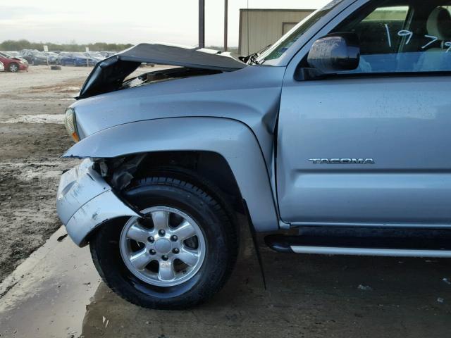 5TEJU4GN1AZ678405 - 2010 TOYOTA TACOMA DOU SILVER photo 9