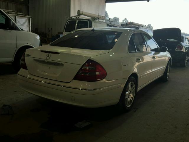 WDBUF65J95A716691 - 2005 MERCEDES-BENZ E 320 WHITE photo 4