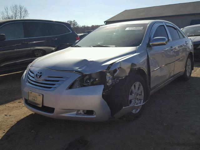 4T4BE46K29R081049 - 2009 TOYOTA CAMRY BASE SILVER photo 2