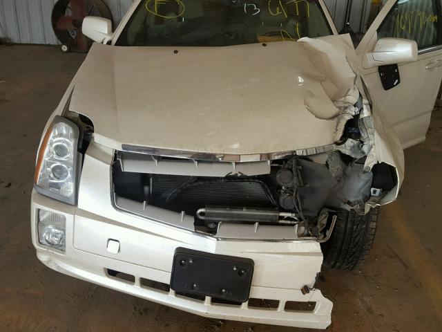 1GYEE637260146177 - 2006 CADILLAC SRX WHITE photo 7