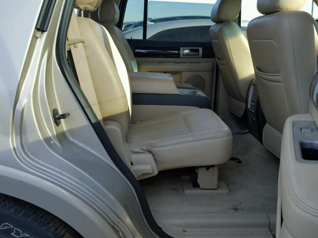 5LMFU27586LJ03016 - 2006 LINCOLN NAVIGATOR TAN photo 6