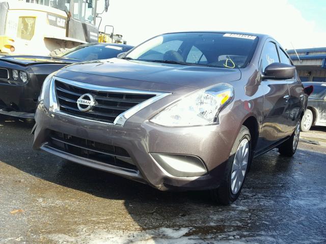 3N1CN7AP9FL801057 - 2015 NISSAN VERSA S CHARCOAL photo 2