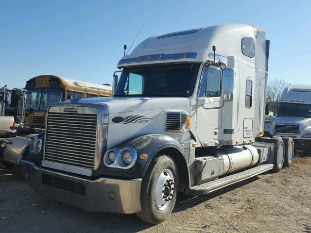 1FUJCRCK66PW08398 - 2006 FREIGHTLINER CONVENTION WHITE photo 2