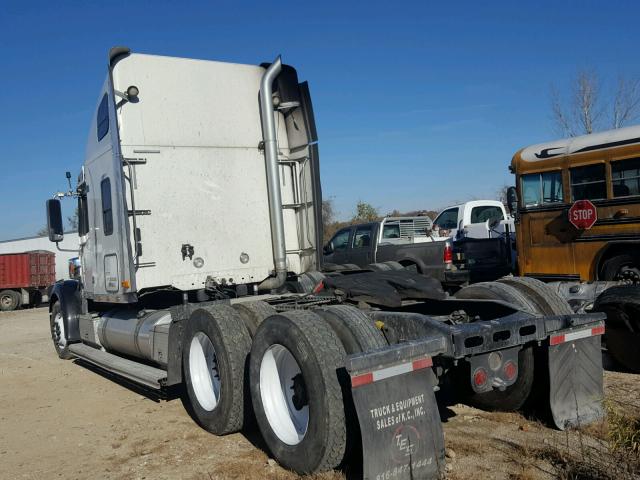 1FUJCRCK66PW08398 - 2006 FREIGHTLINER CONVENTION WHITE photo 3