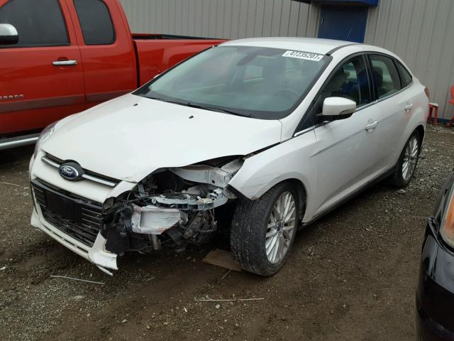 1FAHP3H24CL294873 - 2012 FORD FOCUS SEL WHITE photo 2