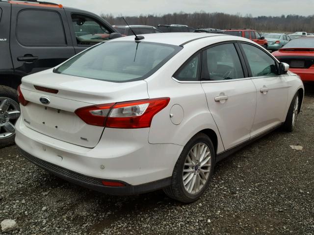 1FAHP3H24CL294873 - 2012 FORD FOCUS SEL WHITE photo 4