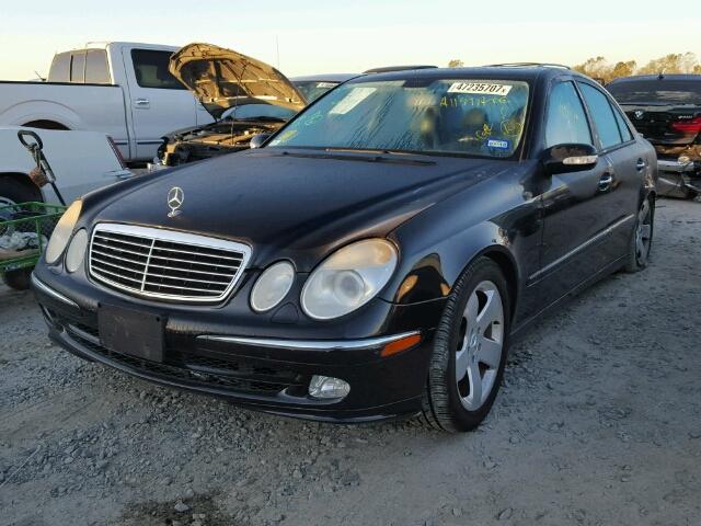 WDBUF70J25A649400 - 2005 MERCEDES-BENZ E 500 BLACK photo 2