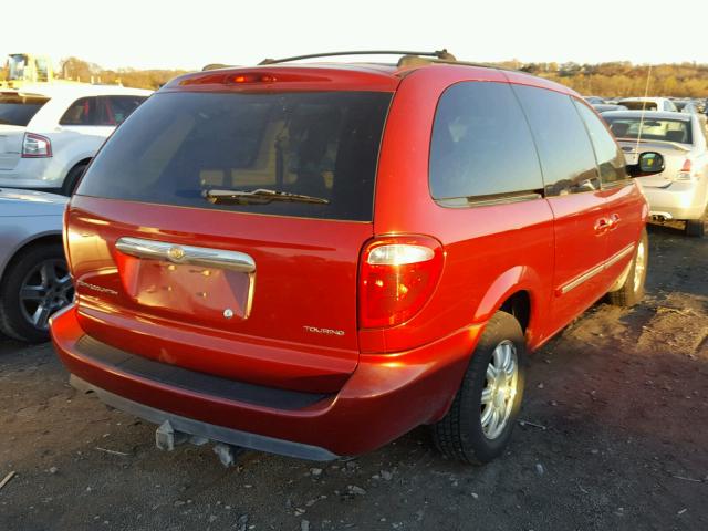 2C4GP54L45R412351 - 2005 CHRYSLER TOWN & COU RED photo 4