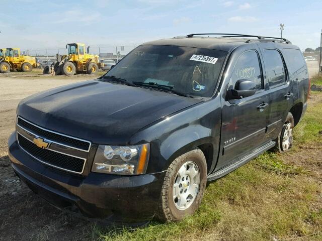 1GNSKAE06CR304779 - 2012 CHEVROLET TAHOE K150 BLACK photo 2