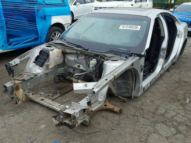 2G2WP552161123773 - 2006 PONTIAC GRAND PRIX SILVER photo 2