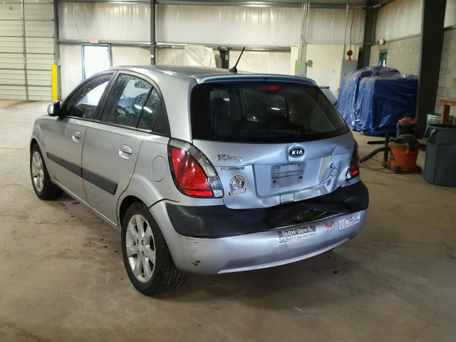 KNADE163276286206 - 2007 KIA RIO 5 SX SILVER photo 3