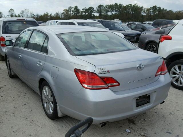 4T1BK36B86U118243 - 2006 TOYOTA AVALON XL SILVER photo 3