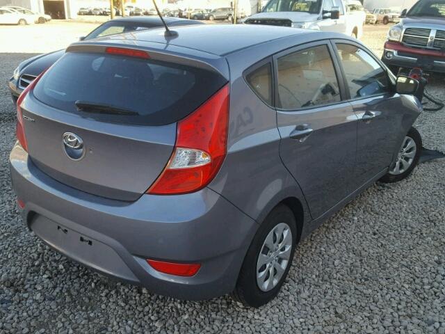 KMHCT5AE3GU243098 - 2016 HYUNDAI ACCENT SE GRAY photo 4