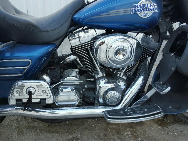 1HD1FCW156Y660581 - 2006 HARLEY-DAVIDSON FLHTCUI BLUE photo 7