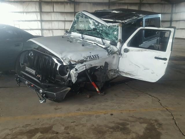 1C4AJWAG6HL611385 - 2017 JEEP WRANGLER S WHITE photo 2