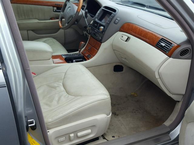 JTHBN30F610008071 - 2001 LEXUS LS 430 SILVER photo 5