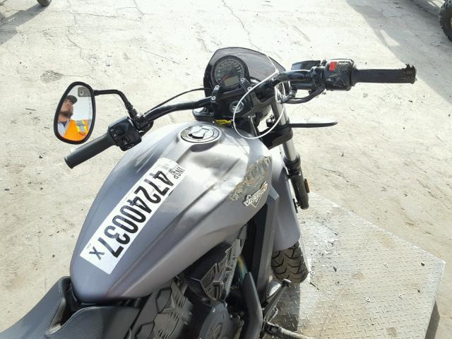 5VPFTB007H3001963 - 2017 VICTORY MOTORCYCLES OCTANE GRAY photo 5