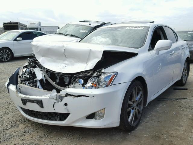 JTHBK262X85073851 - 2008 LEXUS IS 250 WHITE photo 2