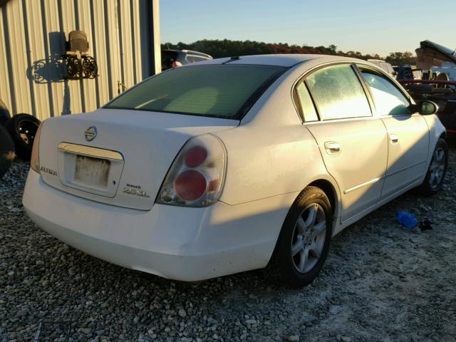 1N4AL11DX5N461239 - 2005 NISSAN ALTIMA S WHITE photo 4