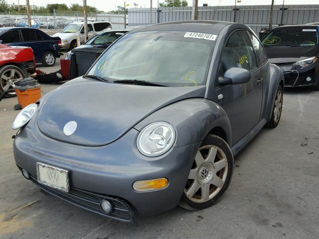 3VWDD21C02M444552 - 2002 VOLKSWAGEN NEW BEETLE 银色 照片 2