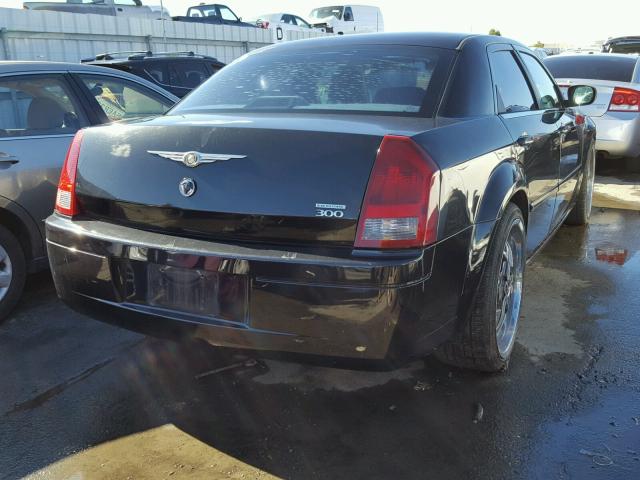 2C3KA43R56H121669 - 2006 CHRYSLER 300 BLACK photo 4