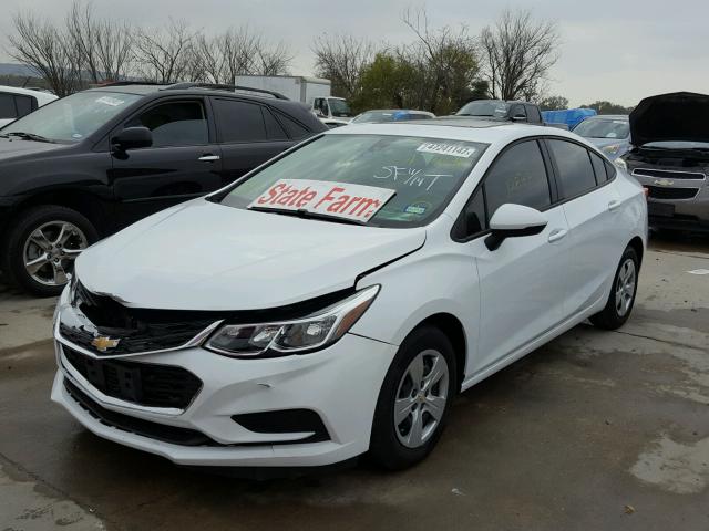 1G1BC5SM6H7151708 - 2017 CHEVROLET CRUZE LS WHITE photo 2