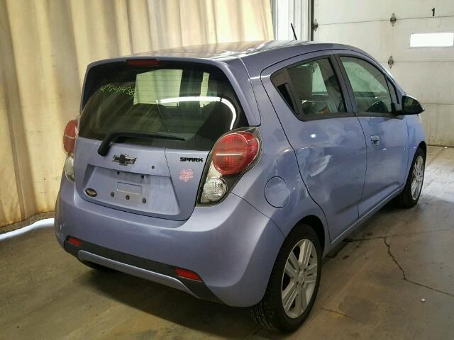 KL8CD6S94EC459479 - 2014 CHEVROLET SPARK 1LT PURPLE photo 4