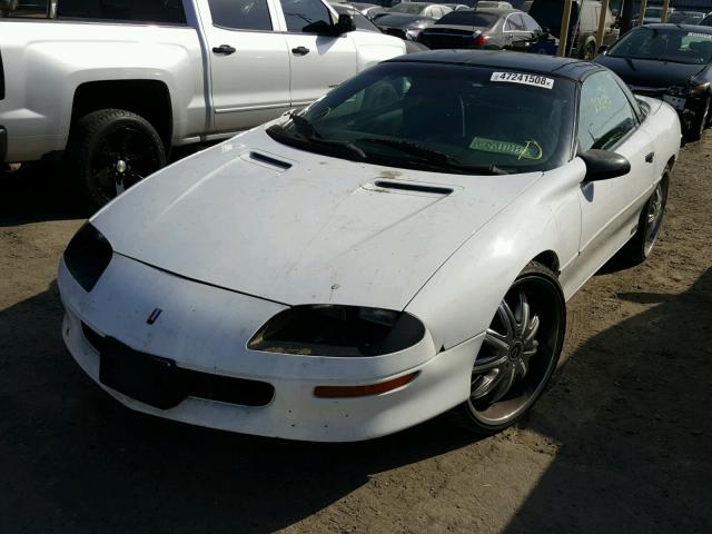 2G1FP22K3T2145125 - 1996 CHEVROLET CAMARO BAS 白色 照片 2