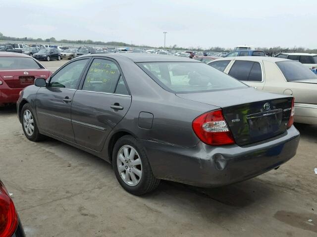 4T1BF32KX4U581833 - 2004 TOYOTA CAMRY LE 灰色 照片 3