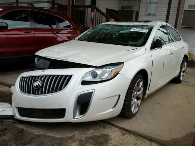 2G4GV5GV1C9164247 - 2012 BUICK REGAL GS WHITE photo 2