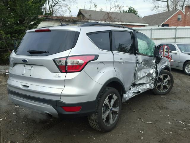 1FMCU9GDXHUC93274 - 2017 FORD ESCAPE SE SILVER photo 4