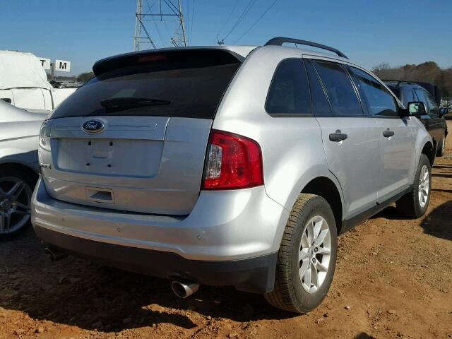 2FMDK3GC4DBB16122 - 2013 FORD EDGE SE SILVER photo 4